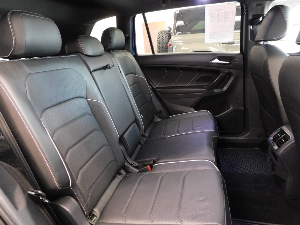 Used 2022 Volkswagen Tiguan SEL R-Line AWD/4WD image 48