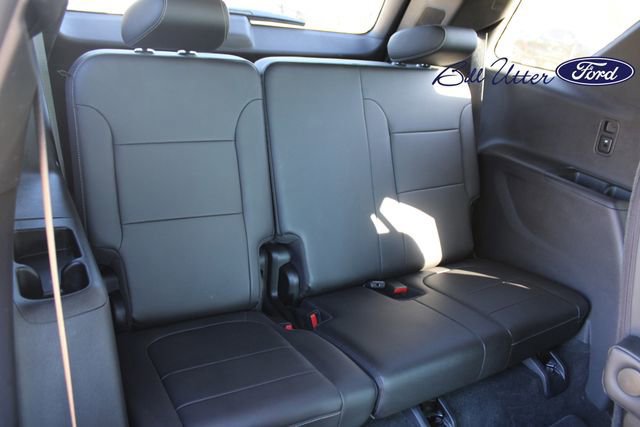 Used 2022 Chevrolet Traverse LT w/ LT Premium Package image 14
