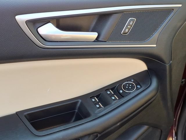 Certified 2024 Ford Edge SEL w/ Convenience Package AWD/4WD image 17