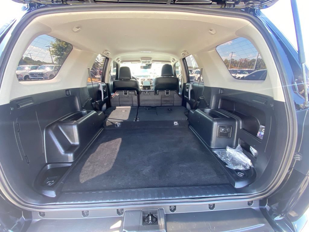 Used 2024 Toyota 4Runner SR5 Premium AWD/4WD image 27