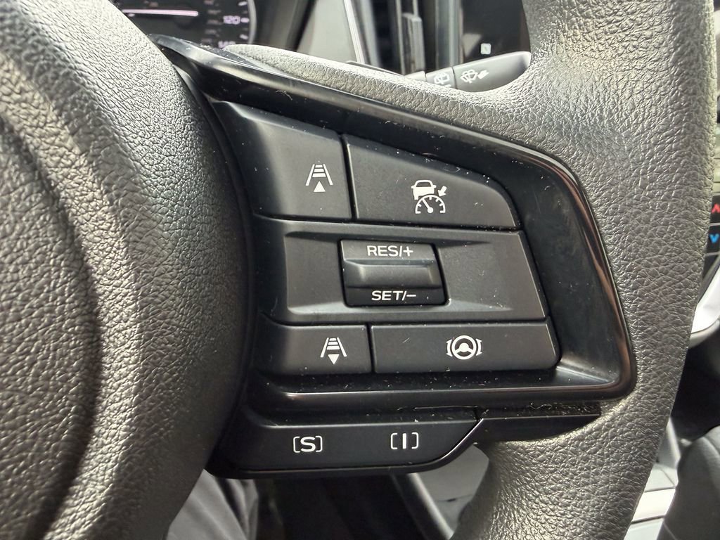 Used 2025 Subaru Crosstrek 2.0i Premium image 24