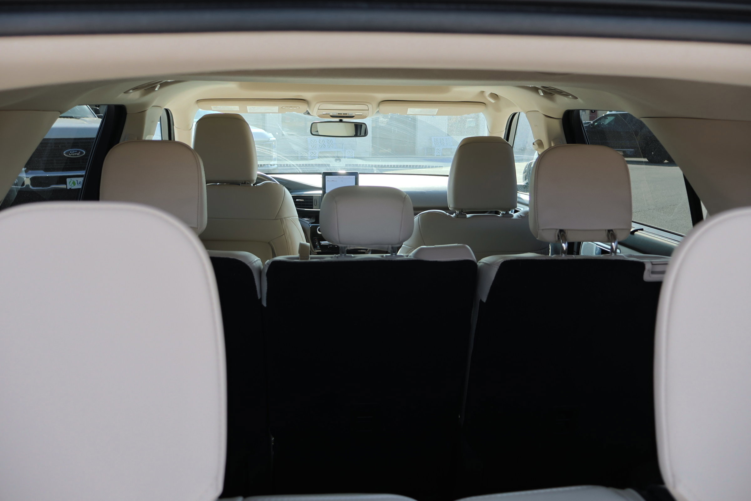 Certified 2022 Ford Explorer Platinum w/ Equipment Group 601A image 28