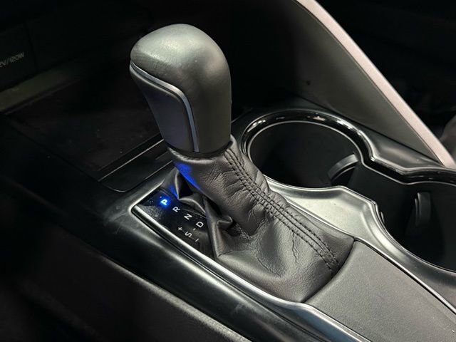 Used 2018 Toyota Camry SE w/ Moonroof Package image 27