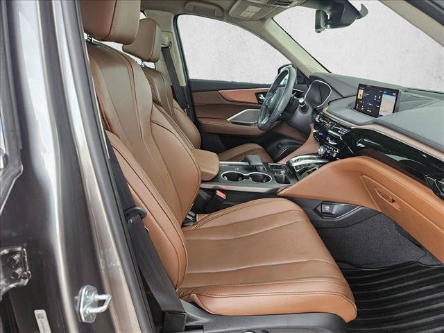 Used 2024 Acura MDX w/ Technology Package FWD image 16