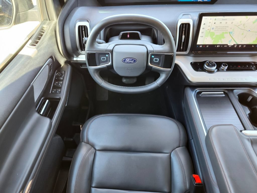 Certified 2025 Ford Expedition Active RWD image 13