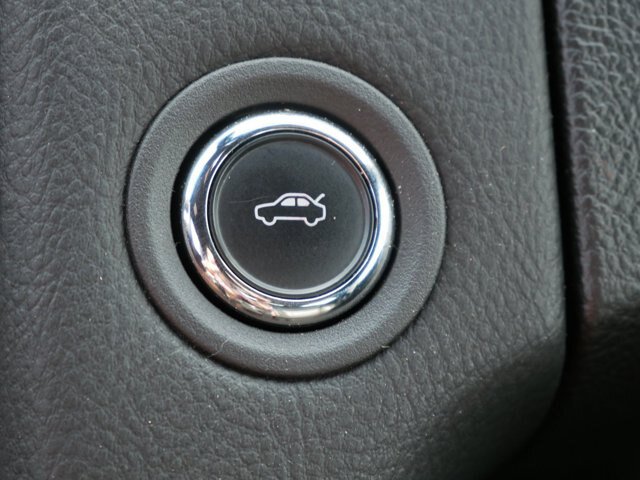 Certified 2018 Ford Taurus Limited FWD image 25