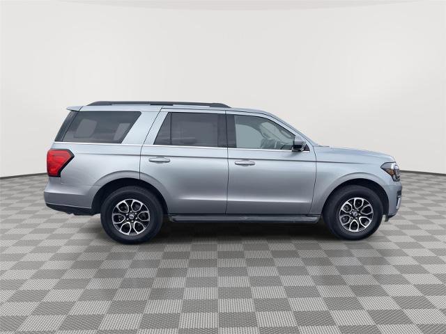 Certified 2024 Ford Expedition XLT image 4