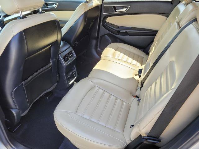 Certified 2022 Ford Edge SEL w/ Convenience Package AWD/4WD image 12