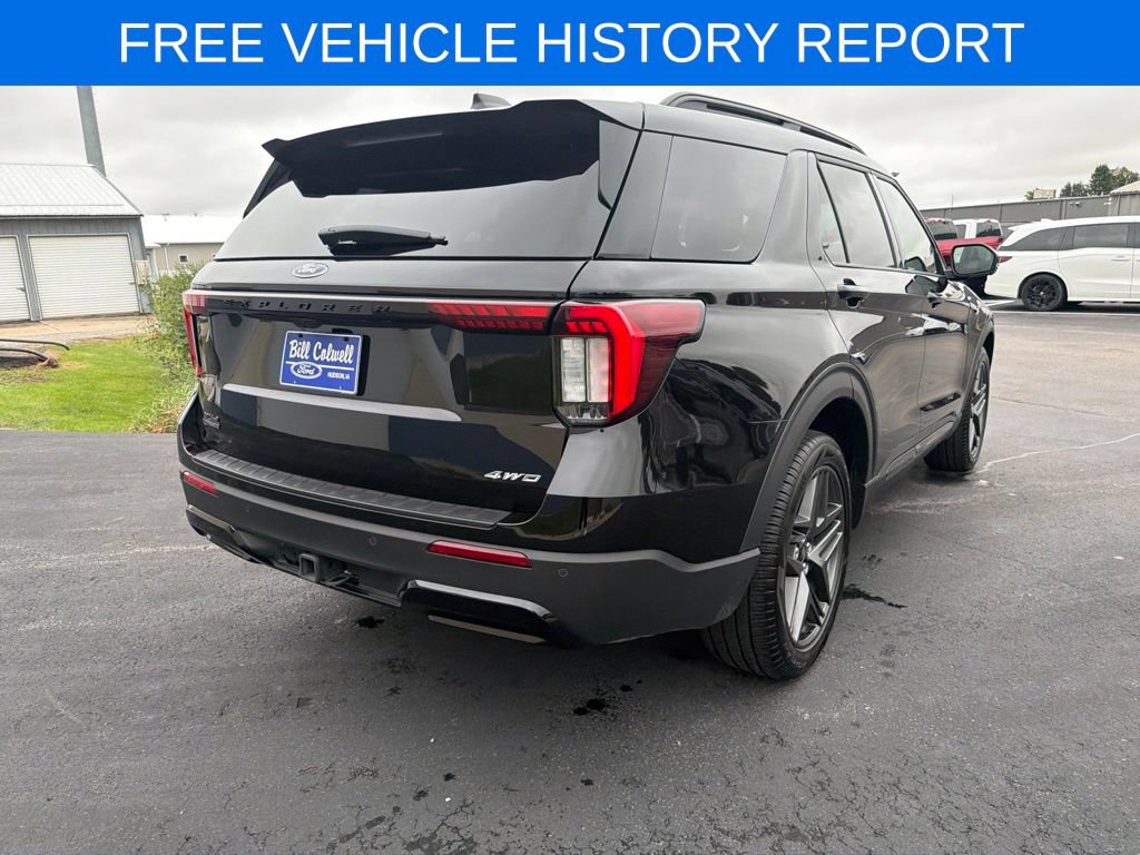 Certified 2025 Ford Explorer ST-Line w/ ST-Line Street Pack AWD/4WD image 4