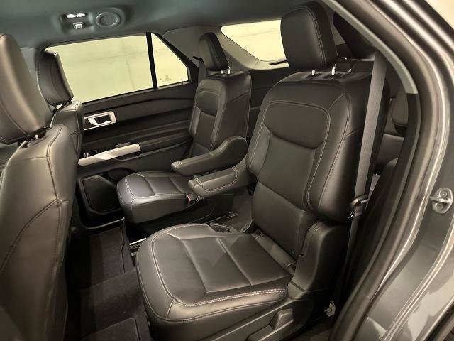 Certified 2023 Ford Explorer XLT w/ Equipment Group 202A RWD image 31