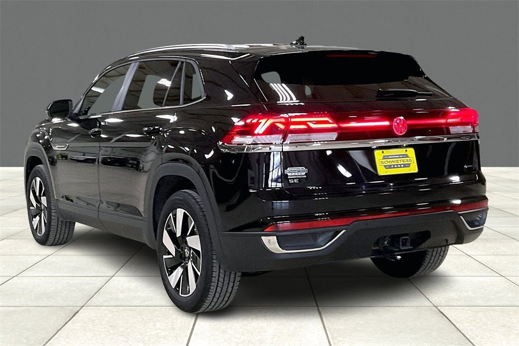 Used 2025 Volkswagen Atlas Cross Sport SE image 11