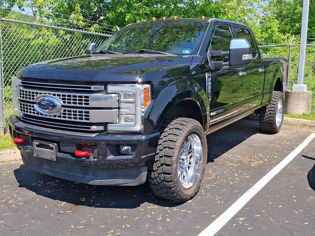 Certified 2017 Ford F250 Platinum w/ Platinum Ultimate Package AWD/4WD image 5