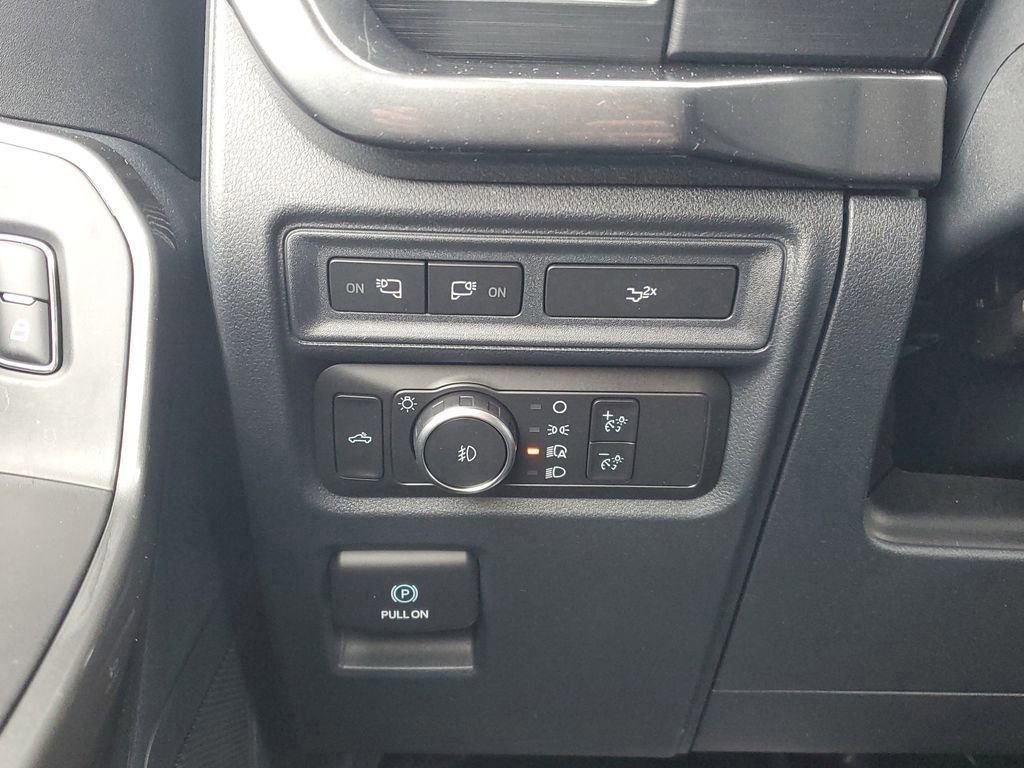 Certified 2022 Ford F150 XLT w/ Equipment Group 302A High image 24