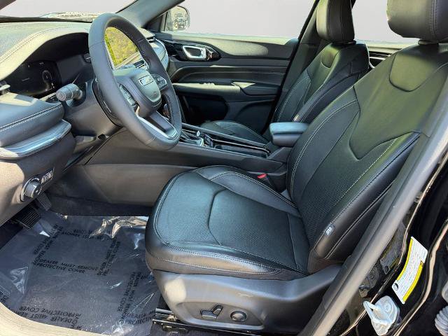 Used 2023 Jeep Compass High Altitude w/ Driver Assist Group I AWD/4WD image 16