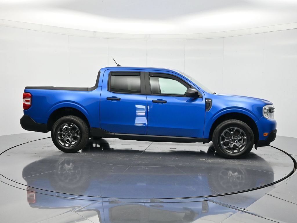 Certified 2022 Ford Maverick XLT FWD image 4
