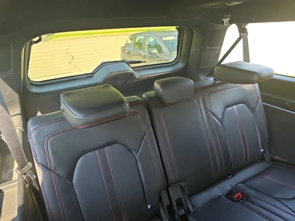 Certified 2023 Ford Expedition Max Limited AWD/4WD image 9