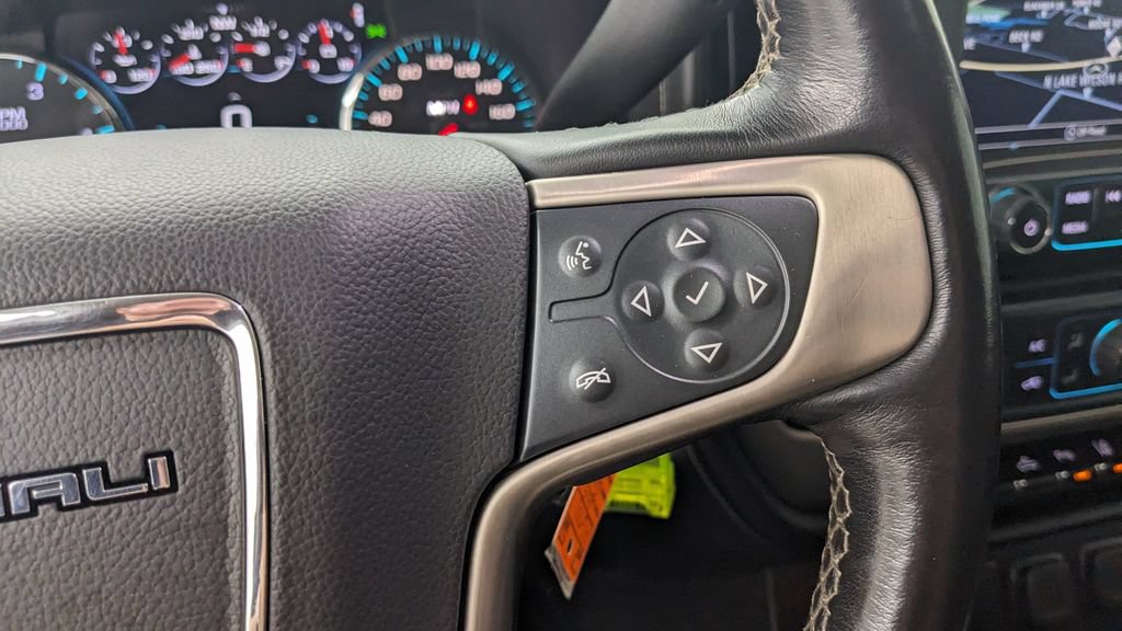 Used 2019 GMC Sierra 2500 Denali w/ Suspension Package, Off-Road AWD/4WD image 35