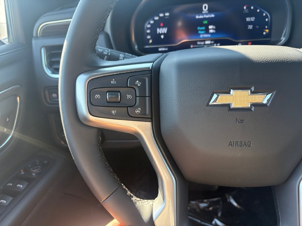 Used 2024 Chevrolet Suburban LT w/ LT Signature Plus Package RWD image 19