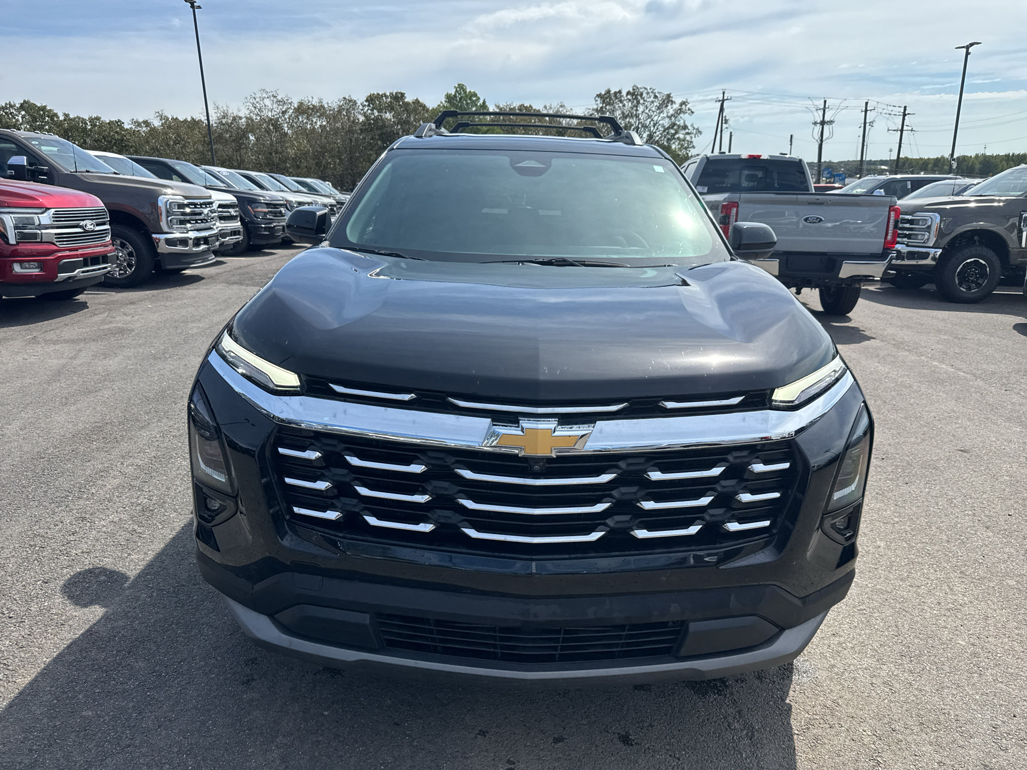 Used 2025 Chevrolet Equinox LT w/ Convenience Package II FWD image 2