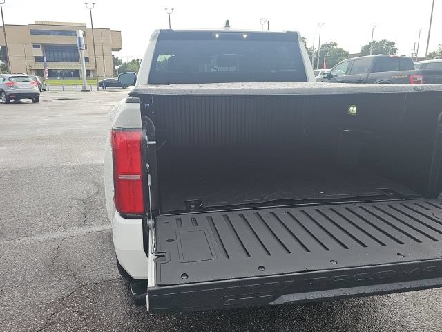 Used 2025 Toyota Tacoma SR5 RWD image 10
