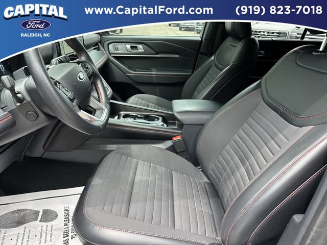 Certified 2025 Ford Explorer ST-Line w/ Premium Package RWD image 19