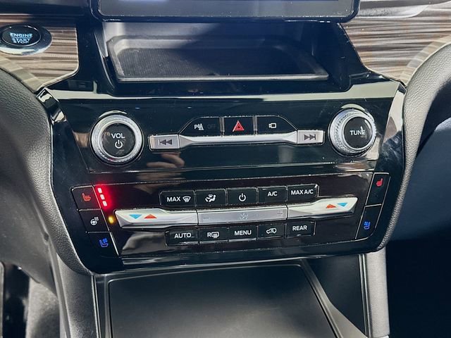 Certified 2023 Ford Explorer Limited w/ Equipment Group 301A image 24
