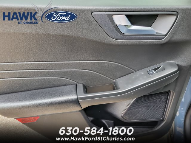 Certified 2024 Ford Escape Platinum w/ Class II Trailer Tow Package AWD/4WD image 19