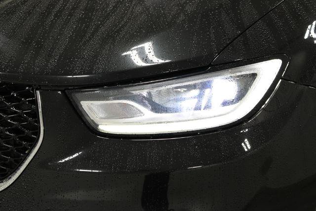 Used 2023 Chrysler Pacifica Limited FWD image 13