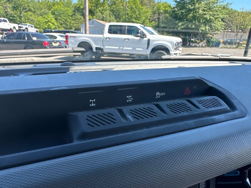 Certified 2023 Ford Bronco Black Diamond AWD/4WD image 18