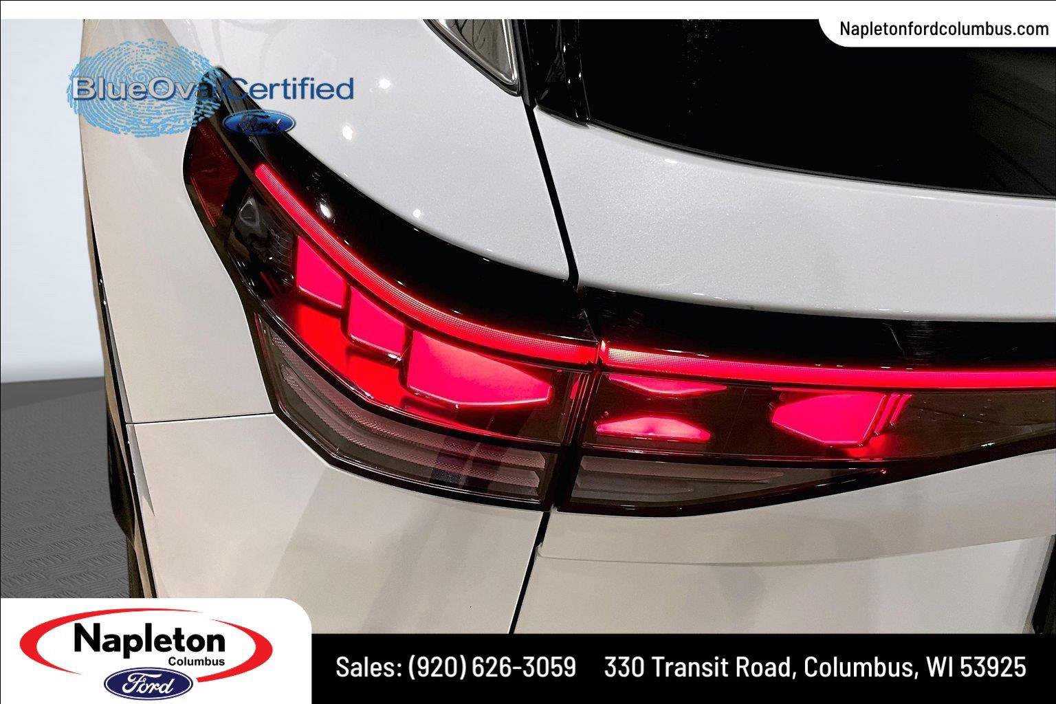 Used 2025 Volkswagen Tiguan SEL R-Line AWD/4WD image 31