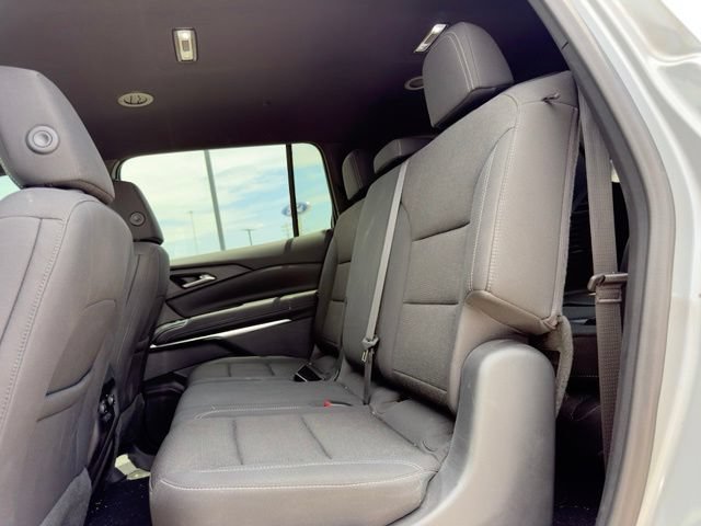 Used 2024 Chevrolet Traverse LS FWD image 8