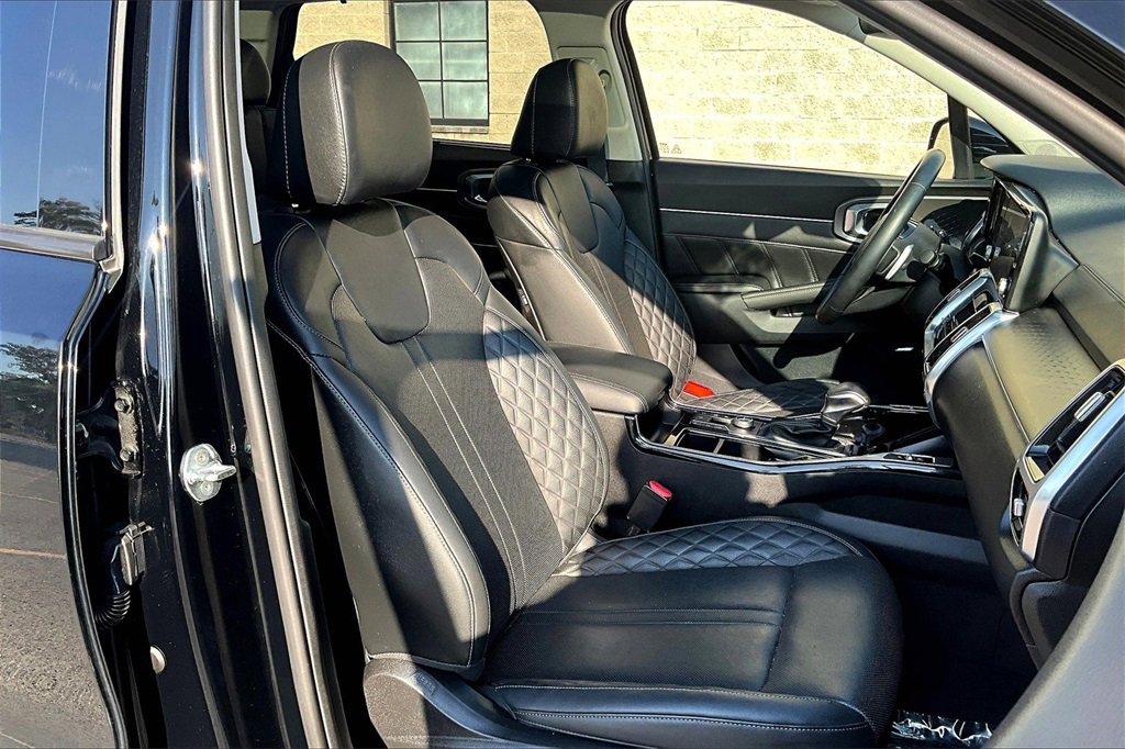 Used 2023 Kia Sorento SX image 7