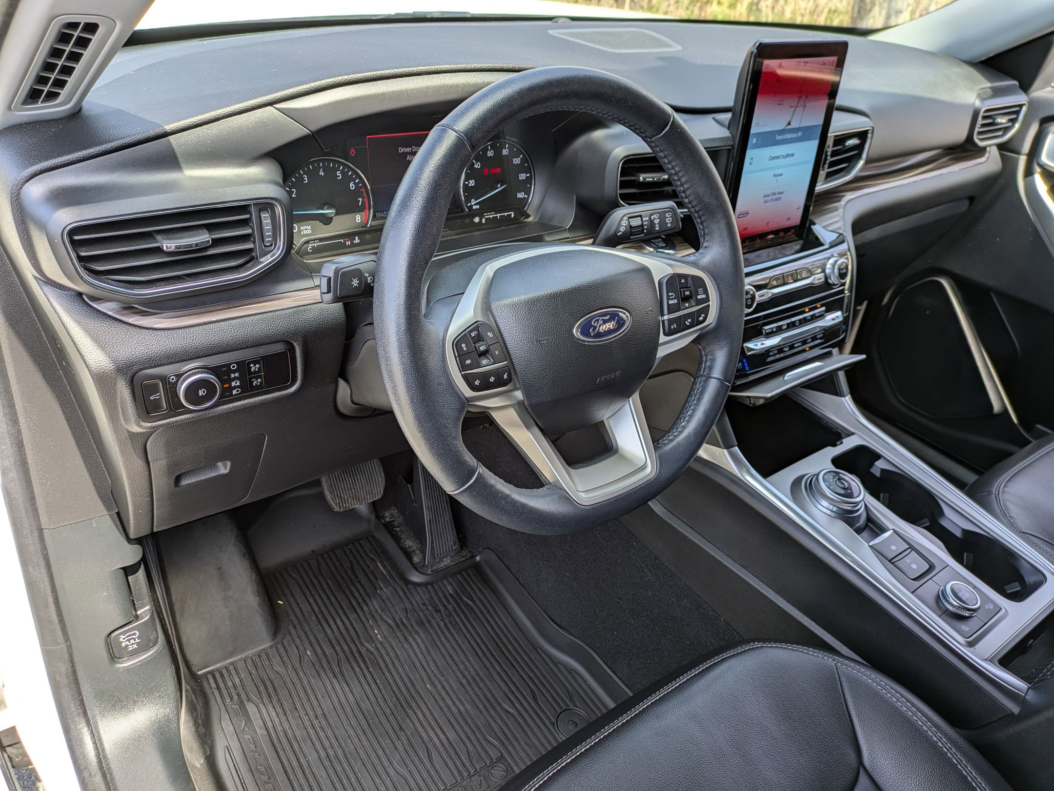 Certified 2023 Ford Explorer Limited w/ Limited Technology Package AWD/4WD image 8