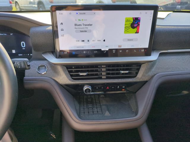 Certified 2025 Ford Explorer Platinum w/ Ultimate Package AWD/4WD image 21