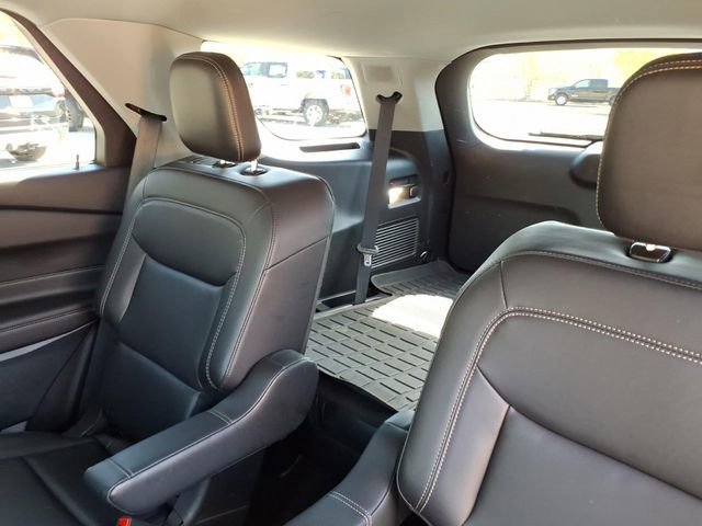 Certified 2023 Ford Explorer XLT w/ Equipment Group 202A AWD/4WD image 18