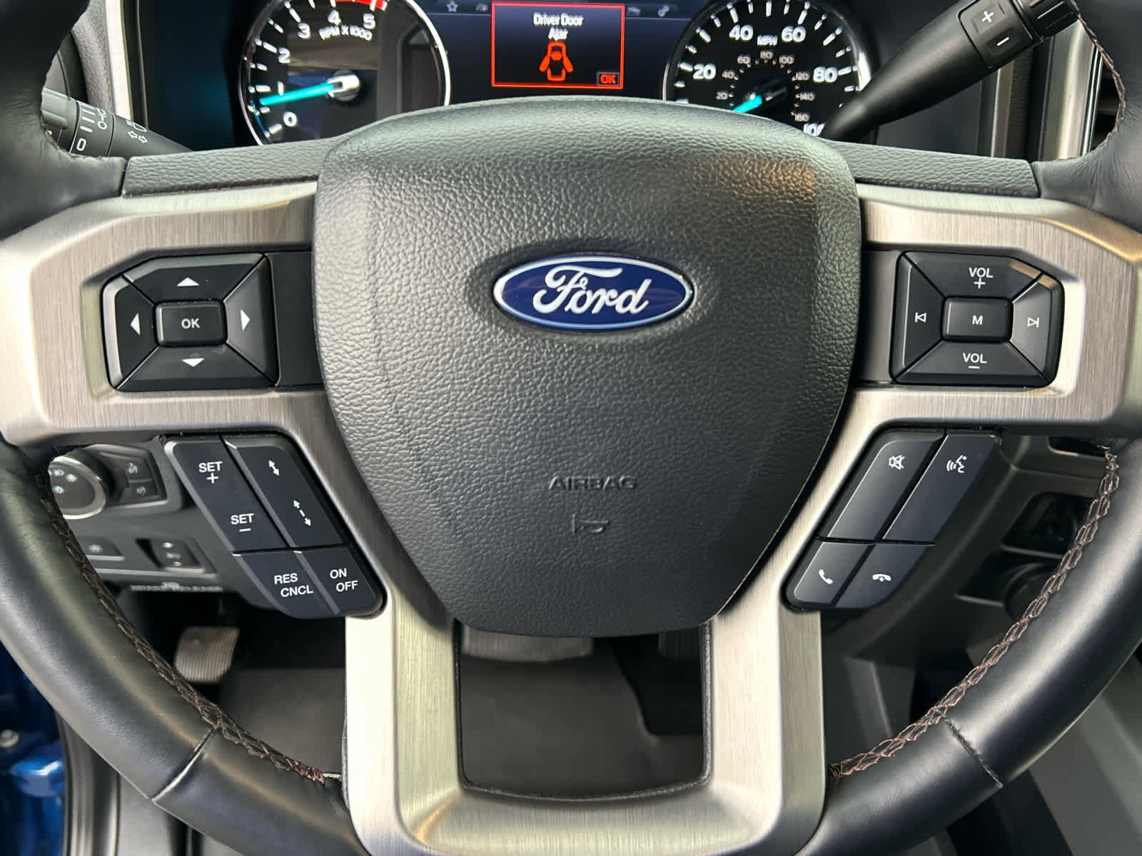 Certified 2022 Ford F350 Platinum image 27