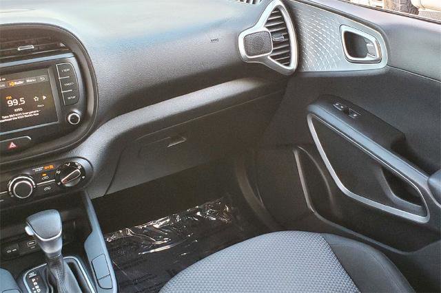 Used 2023 Kia Soul LX w/ LX Technology Package image 26