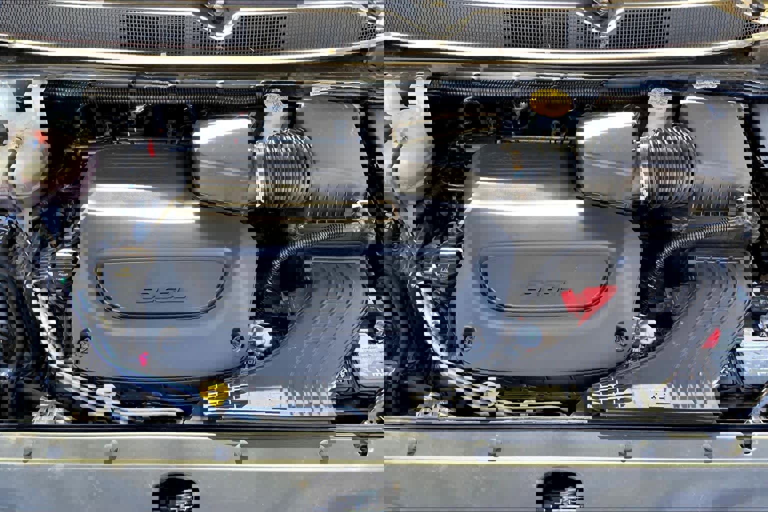 Used 2024 Chrysler Pacifica Touring-L image 32