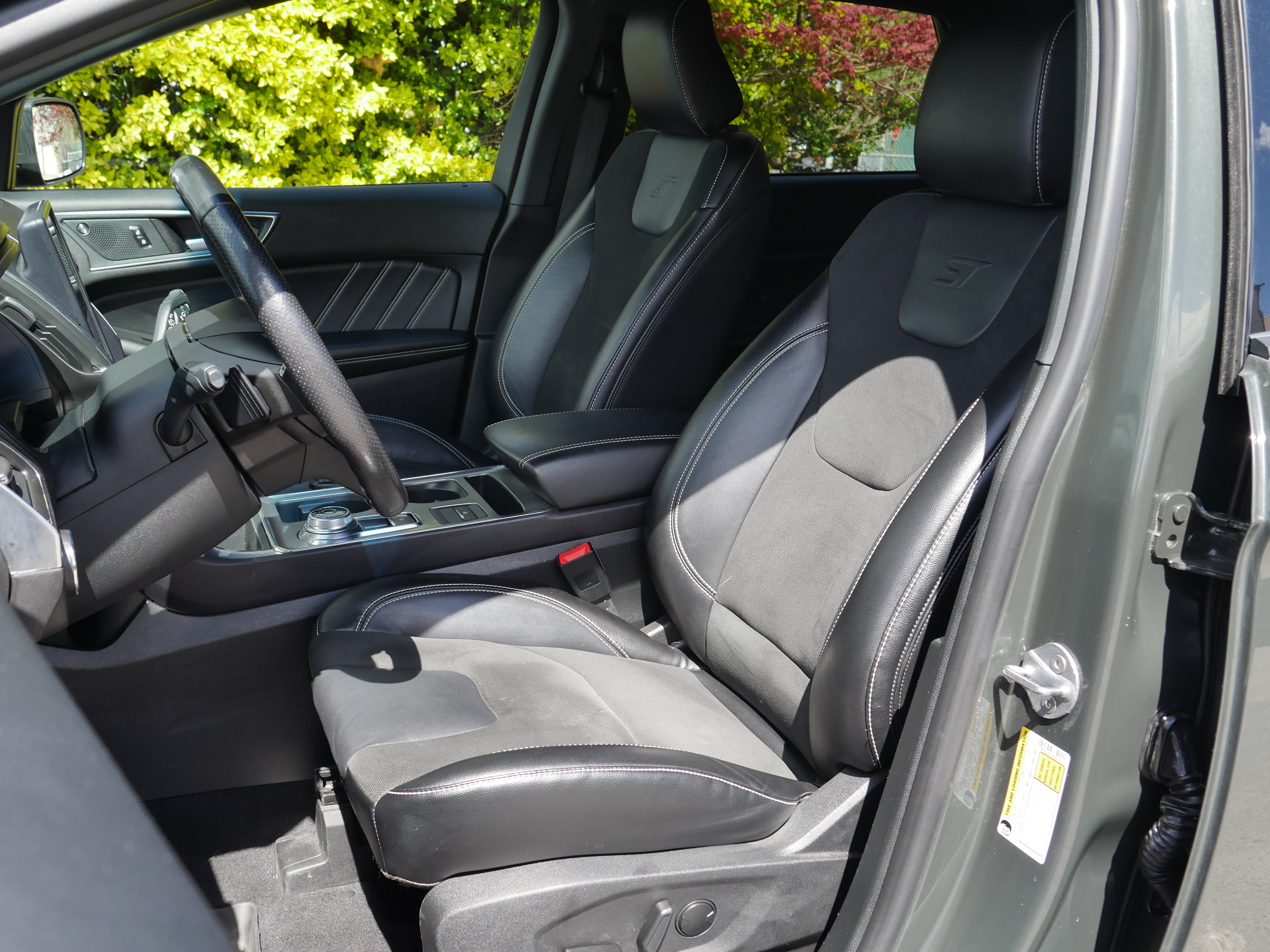 Certified 2023 Ford Edge ST AWD/4WD image 36