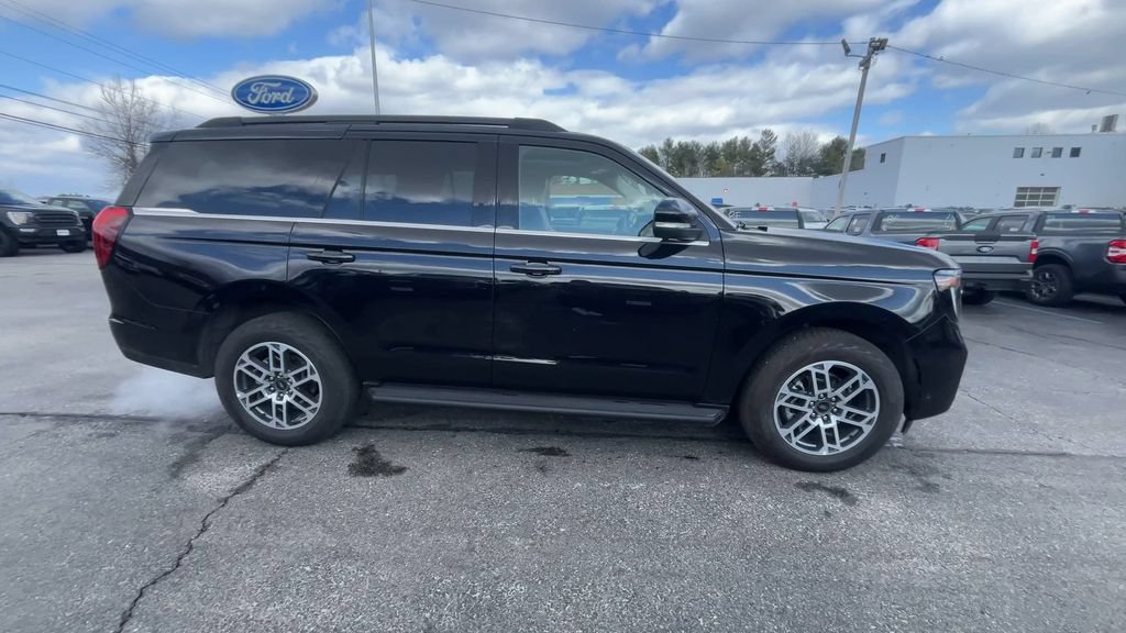 Certified 2025 Ford Expedition Active AWD/4WD image 21