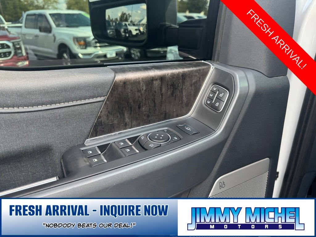 Certified 2023 Ford F250 Lariat w/ Lariat Ultimate Package AWD/4WD image 3