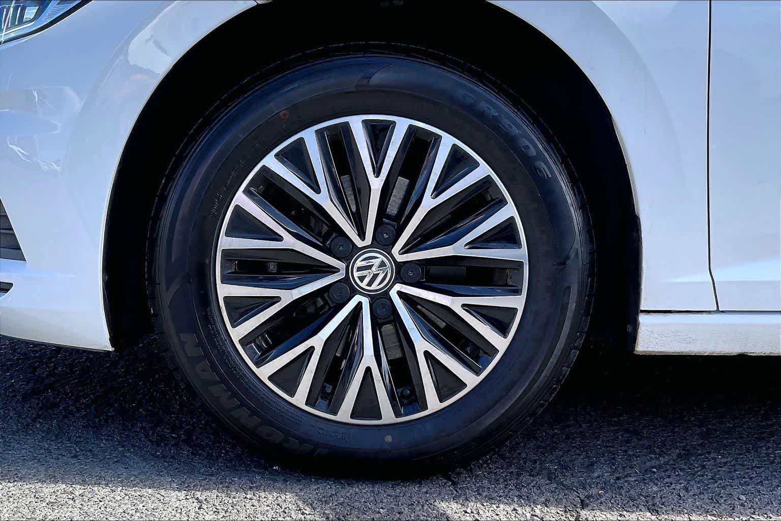 Used 2019 Volkswagen Jetta SEL FWD image 8