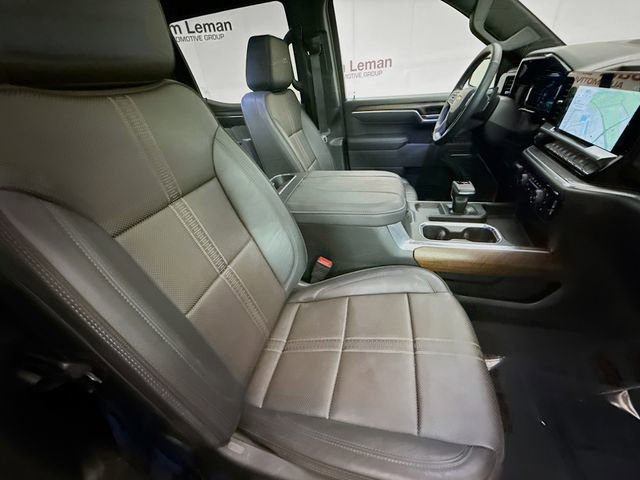 Used 2025 Chevrolet Silverado 1500 High Country w/ High Country Premium Package AWD/4WD image 30