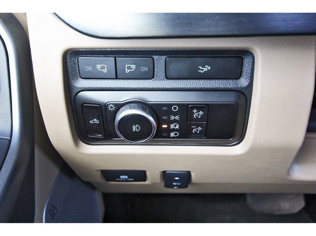 Certified 2023 Ford F250 Lariat image 21