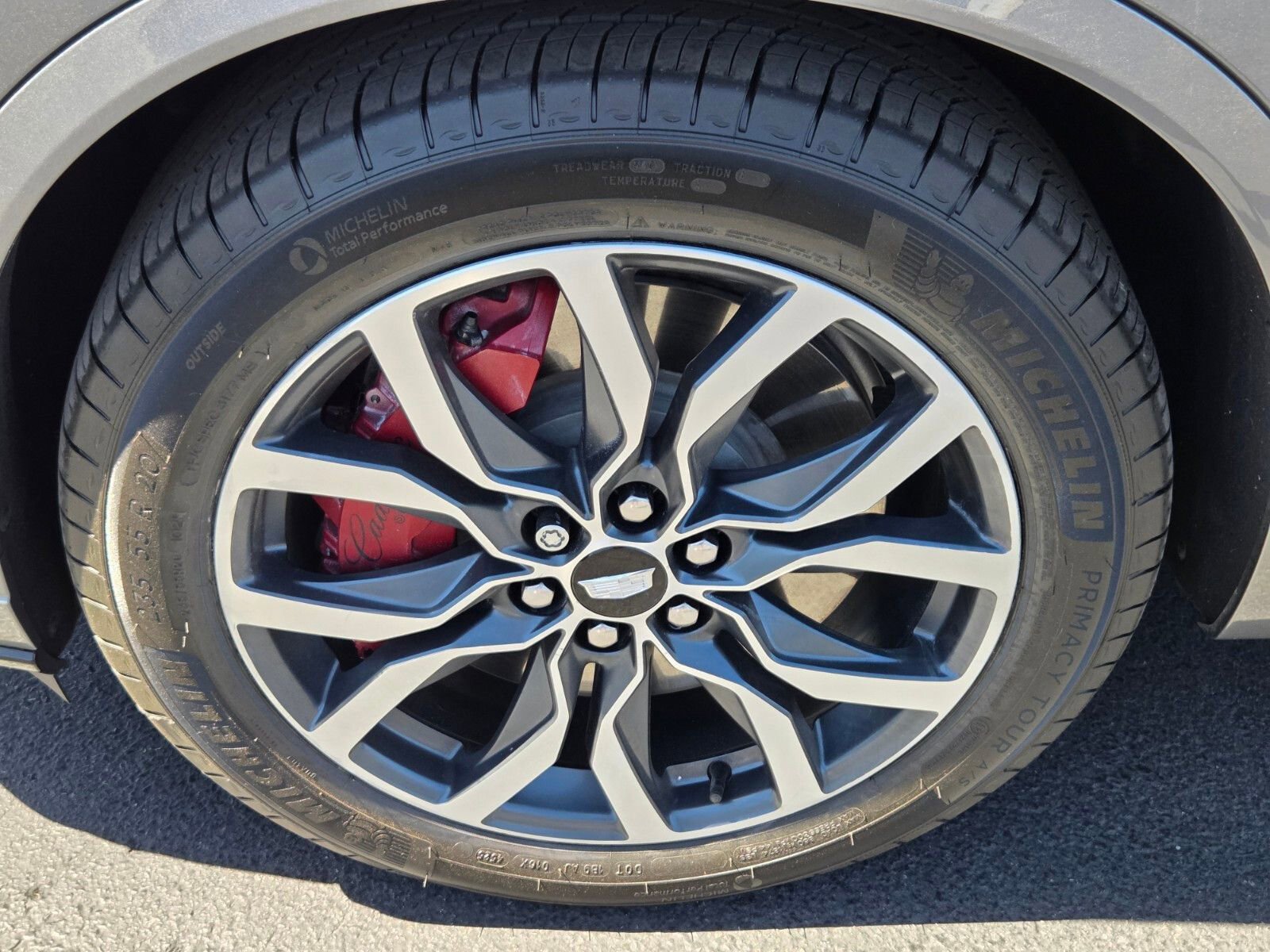 Used 2022 Cadillac XT6 Sport w/ LPO, Premium Carpet Package AWD/4WD image 9