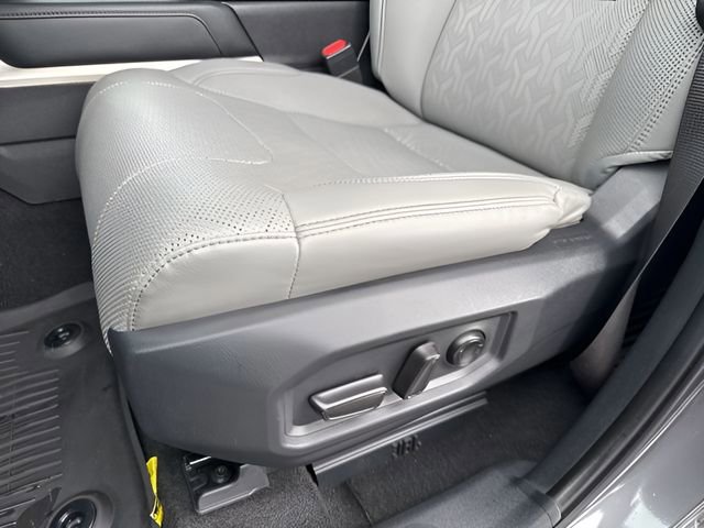 Used 2022 Toyota Tundra Limited w/ TRD Off-Road Package AWD/4WD image 15