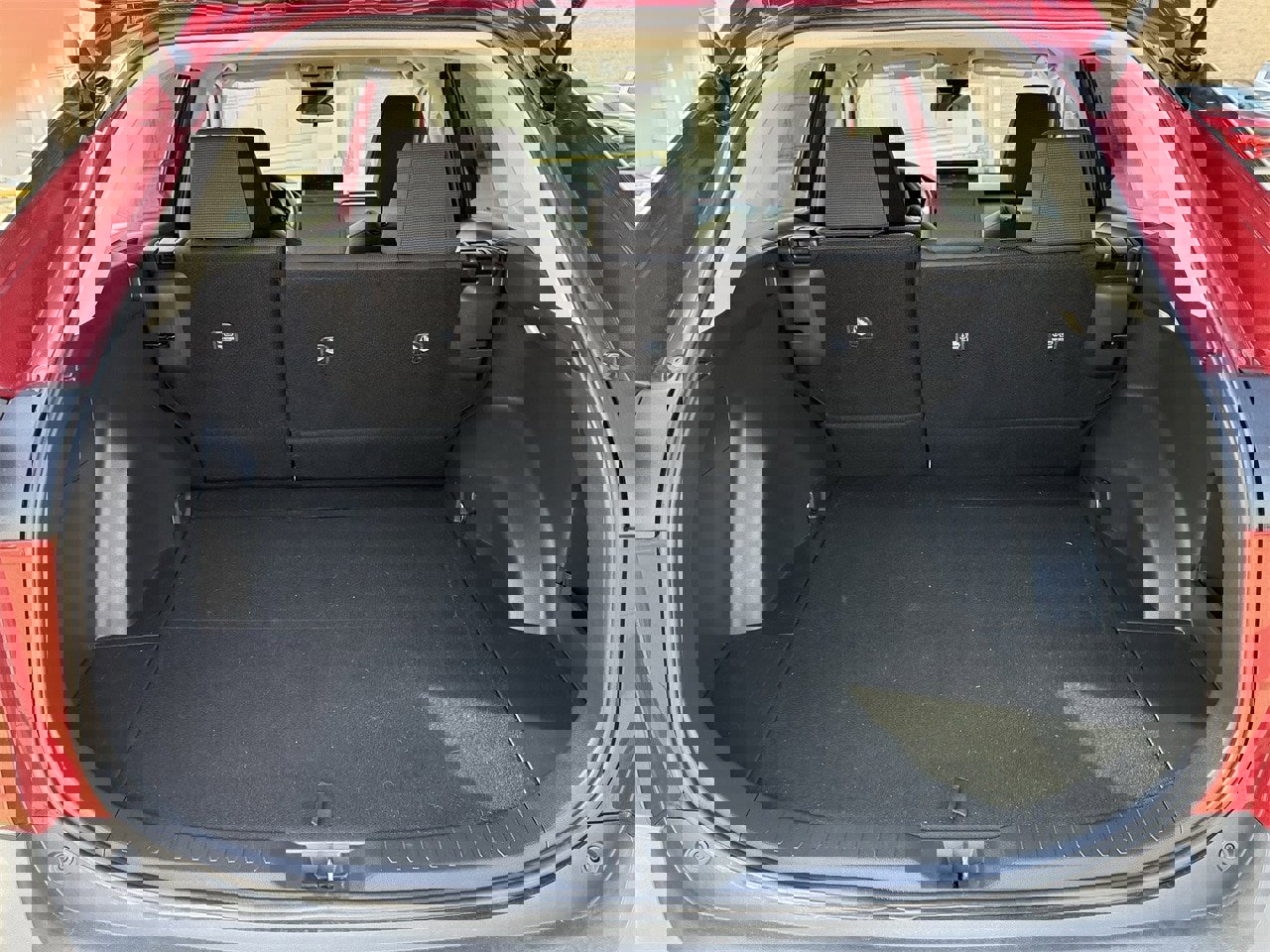 Used 2024 Toyota RAV4 LE image 28