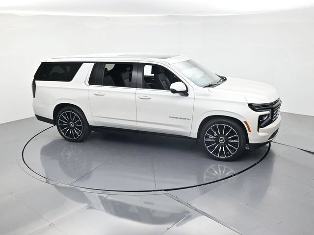Used 2025 Chevrolet Suburban High Country AWD/4WD image 45