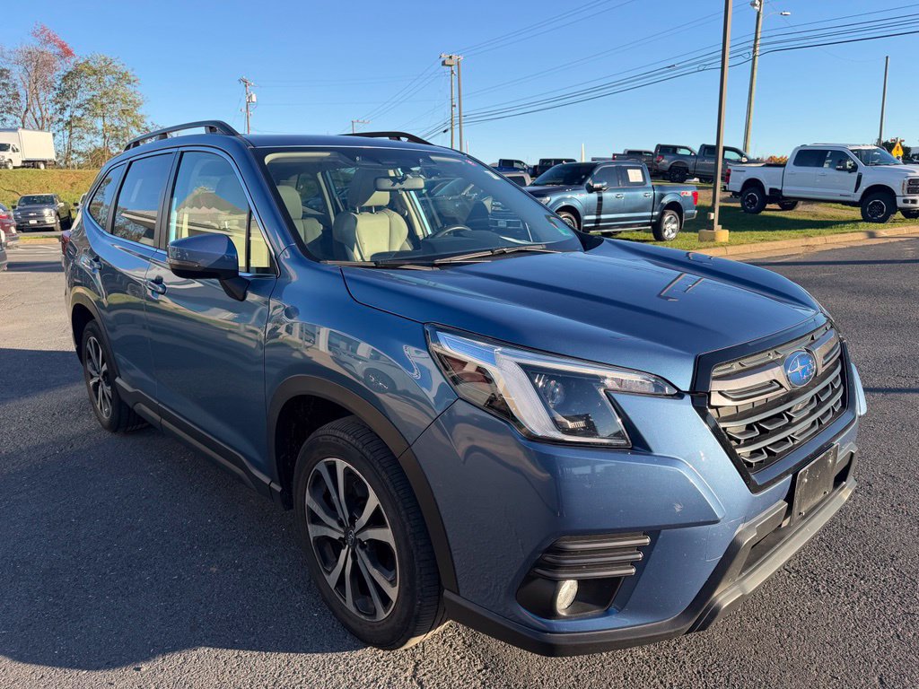 Used 2023 Subaru Forester Limited AWD/4WD image 7