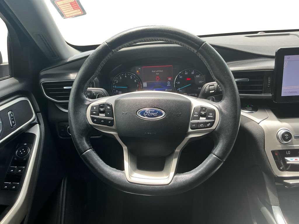 Certified 2020 Ford Explorer XLT w/ Equipment Group 202A RWD image 18
